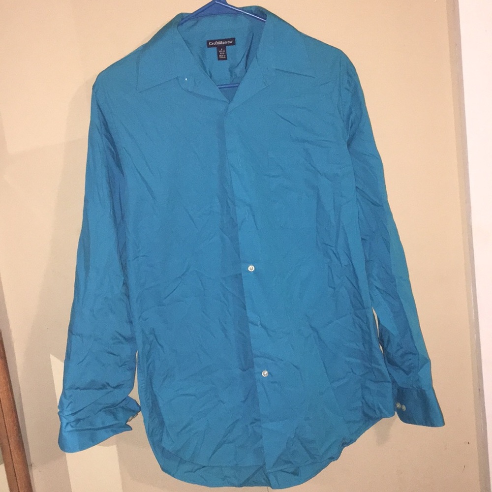 Awesome blue color! Button down dress shirt